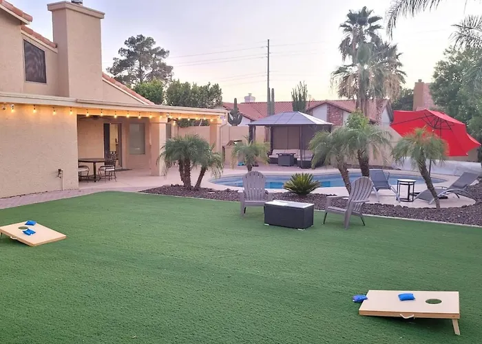 Stylish In Scottsdale-heatedpool And Hottub Holiday home