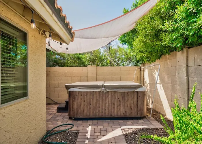 Holiday home Stylish In Scottsdale-heatedpool And Hottub